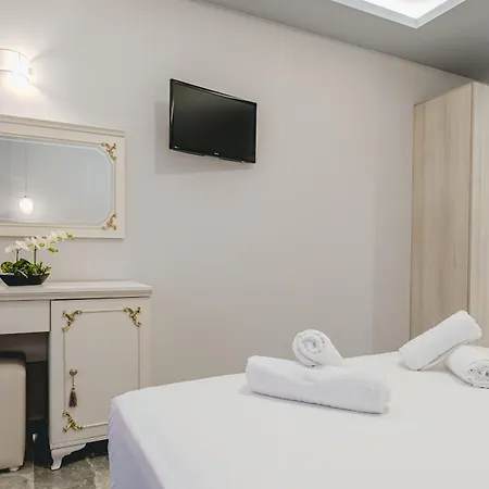 Aparthotel Christina *